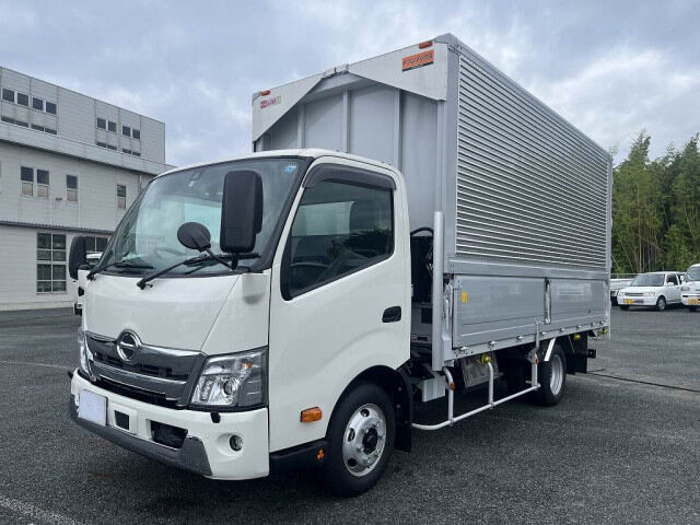 日野 デュトロ  ウイング 2RG-XZU712M R4｜画像2