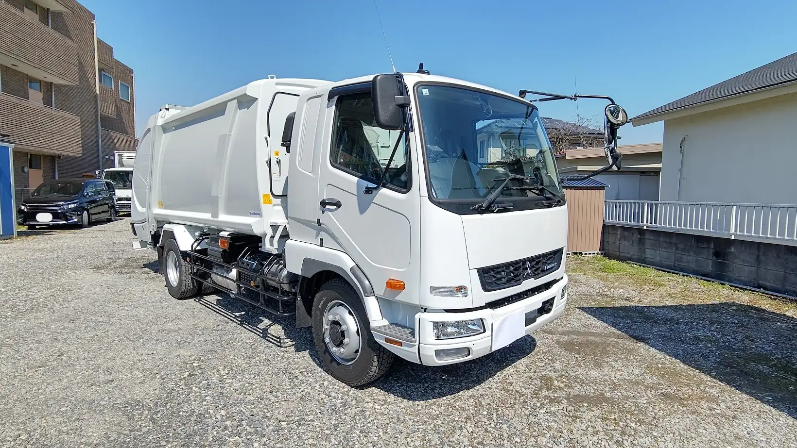 三菱 ファイター  パッカー車(塵芥車) 2KG-FK62FZ R6｜画像2