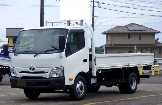 トヨタ ダイナ  平ボディ 2KG-XZU712 R6｜画像1