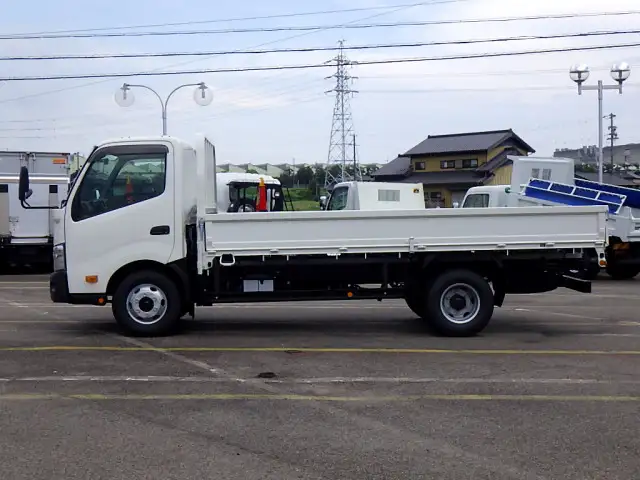 トヨタ ダイナ  平ボディ 2KG-XZU712 R6｜画像4