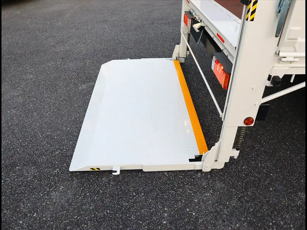 トヨタ ダイナ 平ボディ 2KG-XZU710 R6|画像6