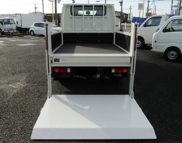 三菱 キャンター  平ボディ 2RG-FBA20 R6｜画像5