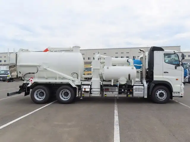 日野 プロフィア  タンク車 2DG-FS1AJE R6｜画像5