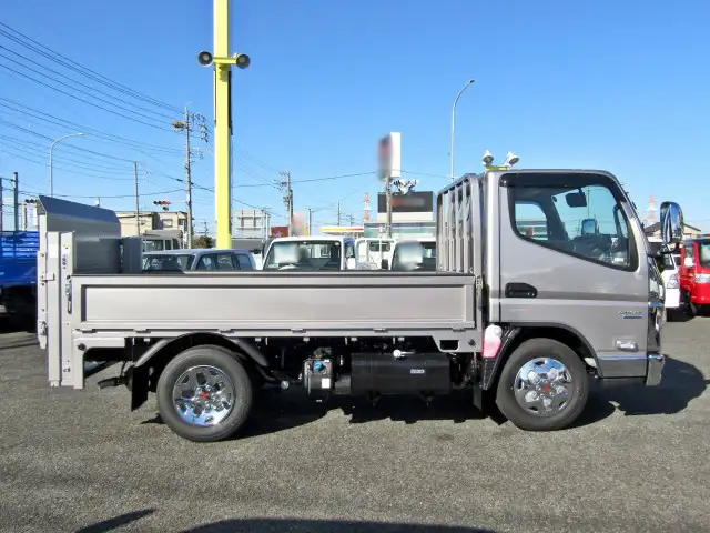 三菱 キャンター  平ボディ 2RG-FBAVO R6｜画像2