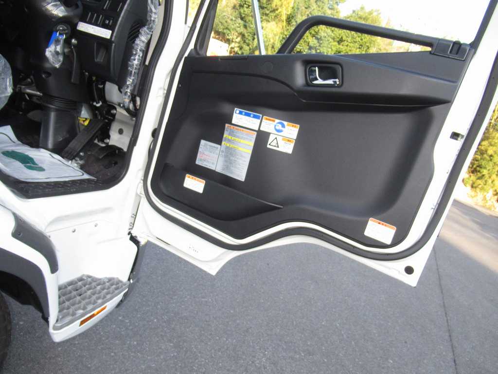 三菱 ファイター  クレーン付き(ユニック) 2KG-FK62FZ R6｜画像16