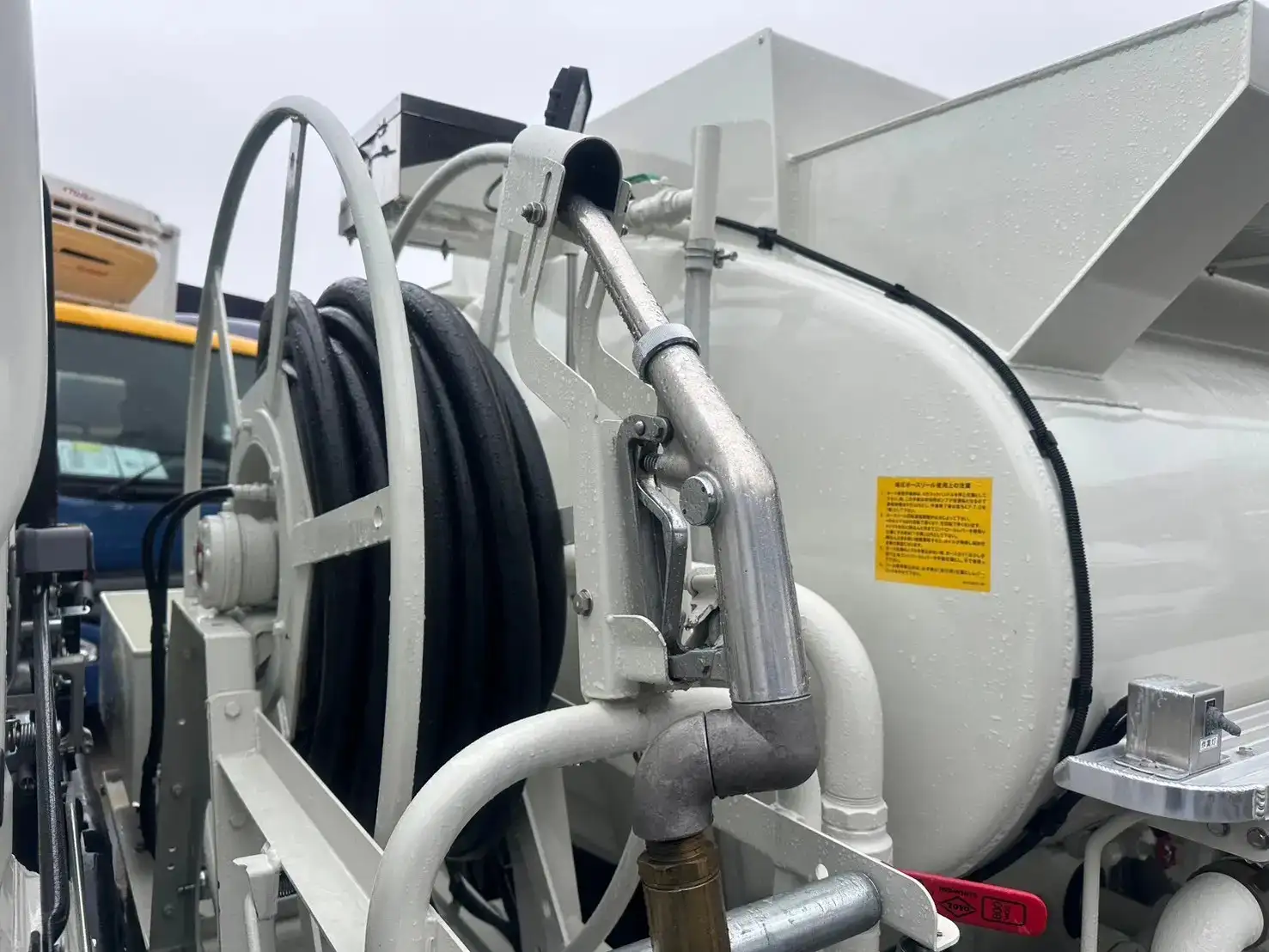 日野 レンジャー  タンク車 2KG-FD2ABA R6｜画像9