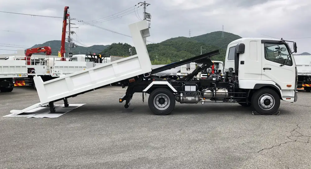 三菱 ファイター  ダンプ 2KG-FK62FZ R6｜画像3