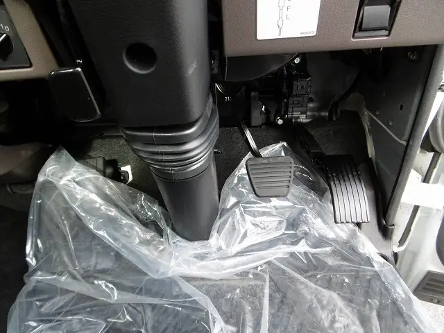 三菱 キャンター  平ボディ 2RG-FEA20 R6｜画像13
