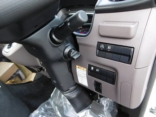 三菱 キャンター  平ボディ 2RG-FEA20 R6｜画像8