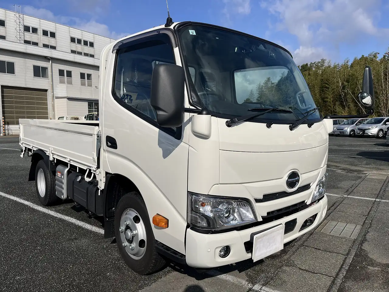 日野 デュトロ  平ボディ 2KG-XZC605M R6｜画像2