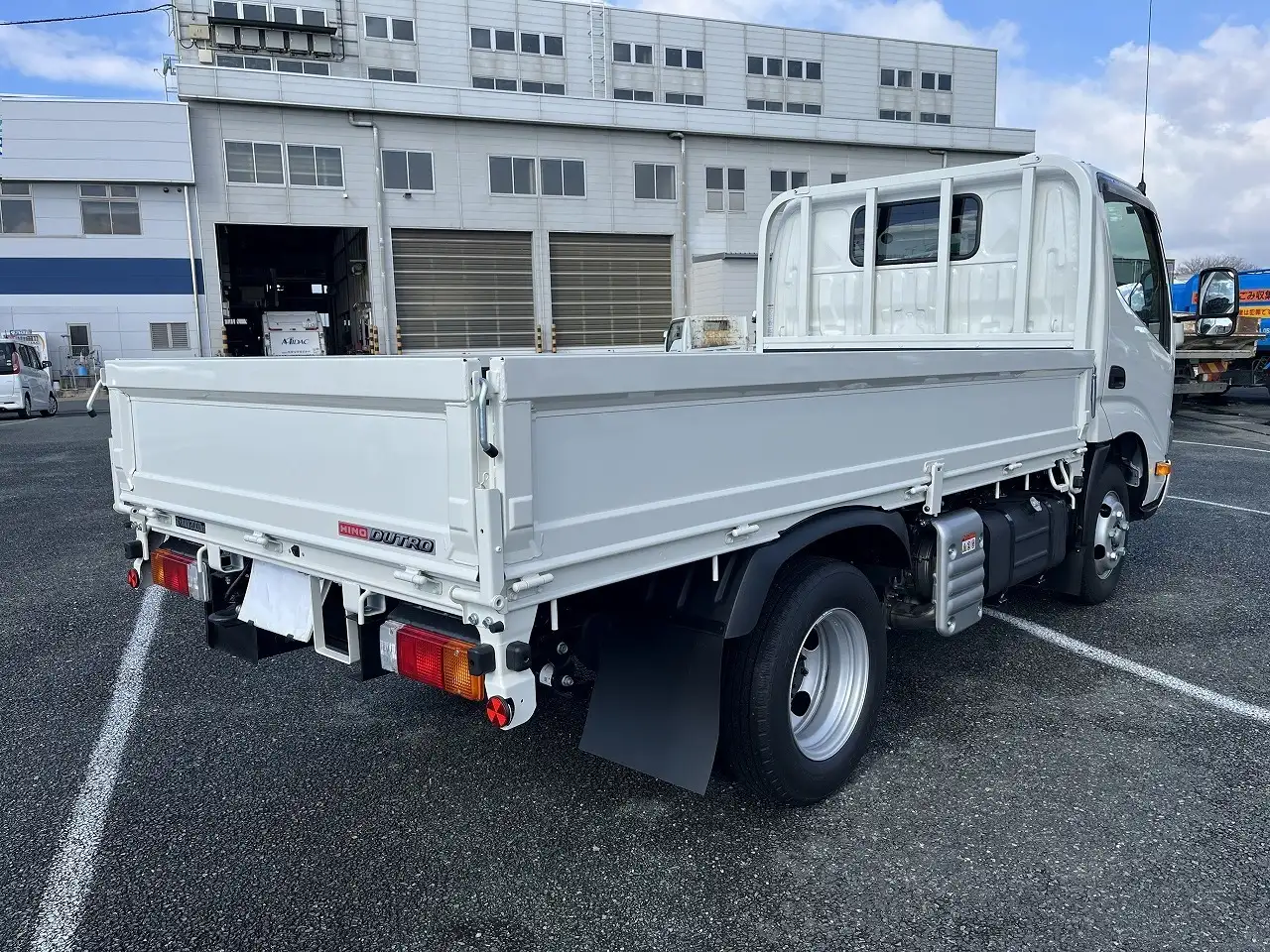 日野 デュトロ  平ボディ 2KG-XZC605M R6｜画像3
