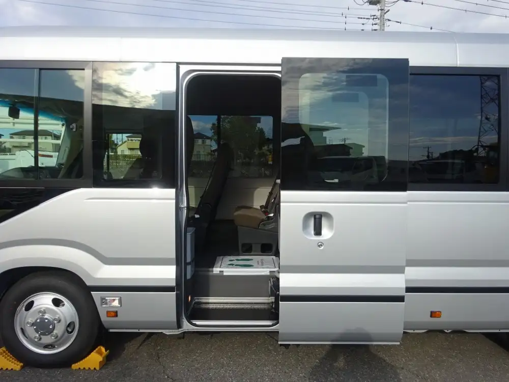 トヨタ コースター  バス 2KG-GDB70 R7｜画像5