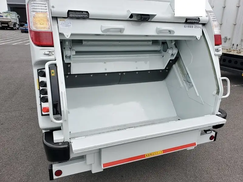 三菱 キャンター パッカー車(塵芥車) 2RG-FEAV0 R6|画像4