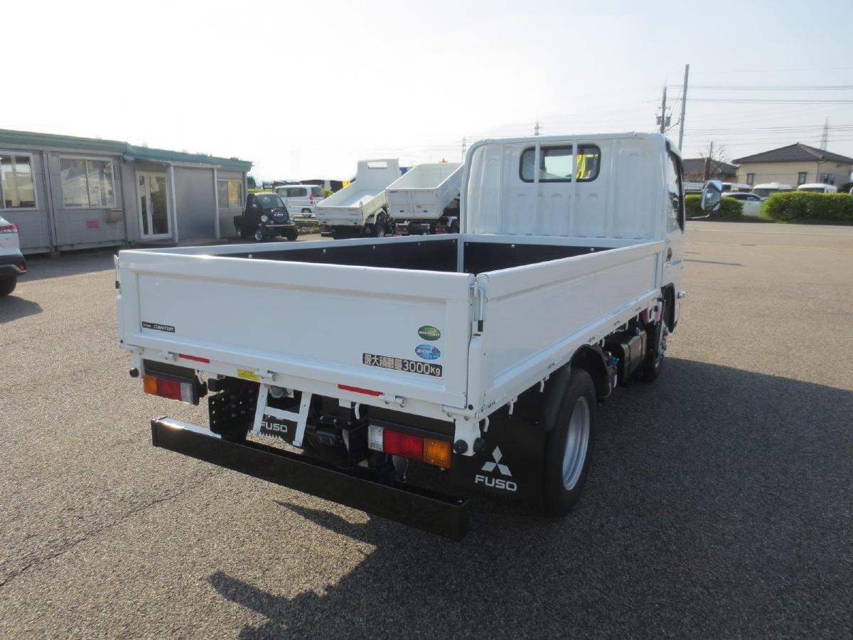 三菱 キャンター  平ボディ 2RG-FBAV0 R6｜画像5