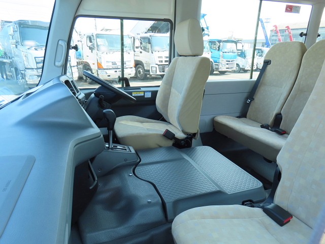 トヨタ コースター  バス 2KG-GDB70 R7｜画像9