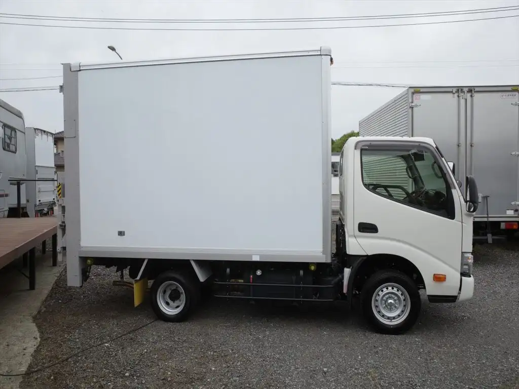 トヨタ ダイナ  アルミバン 3BF-TRY230 R5｜画像3