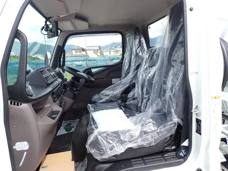三菱 キャンター  タンク車 2RG-FEAV0 R7｜画像11