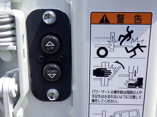 三菱 キャンター  平ボディ 2RG-FBA20 R6｜画像10