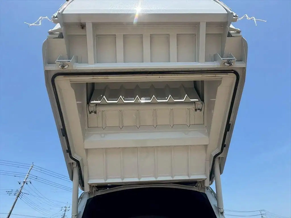 三菱 ファイター  パッカー車(塵芥車) 2KG-FK62F R7｜画像17