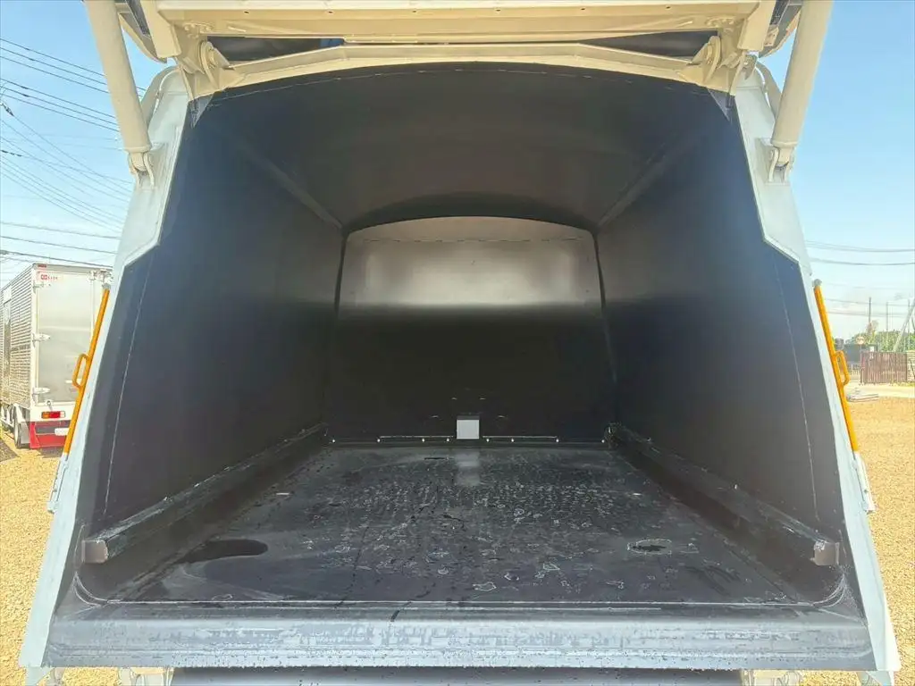 三菱 ファイター  パッカー車(塵芥車) 2KG-FK62F R7｜画像6