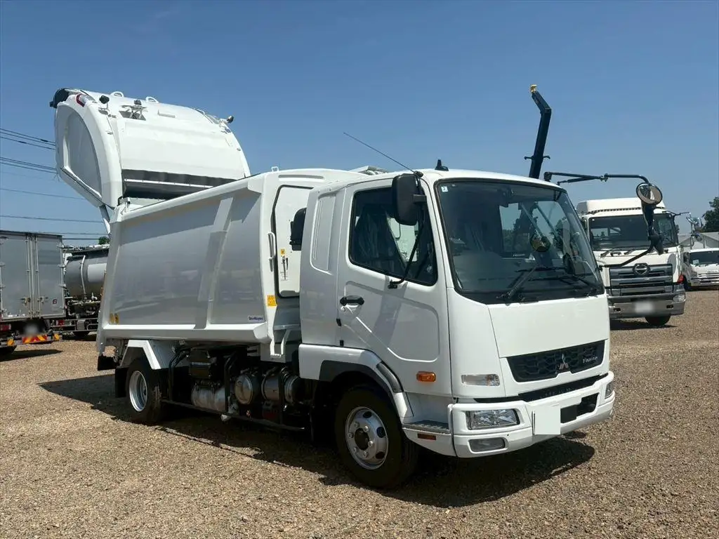 三菱 ファイター  パッカー車(塵芥車) 2KG-FK62F R7｜画像2