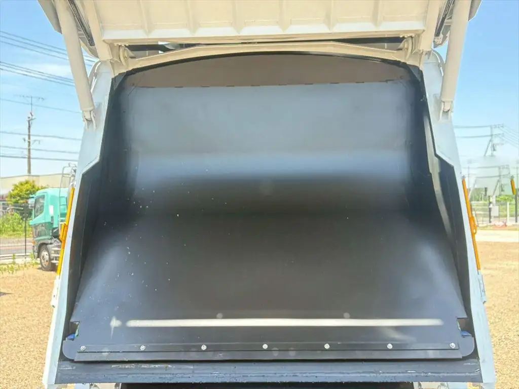 三菱 ファイター  パッカー車(塵芥車) 2KG-FK62F R7｜画像7
