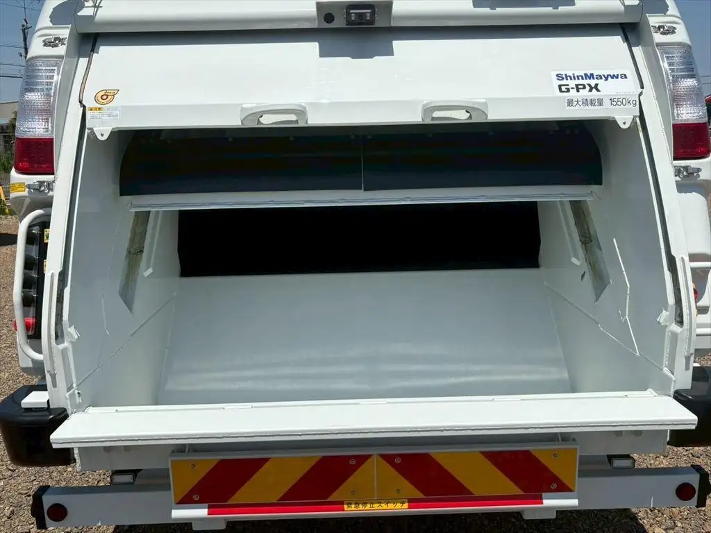 三菱 ファイター  パッカー車(塵芥車) 2KG-FK62F R7｜画像11