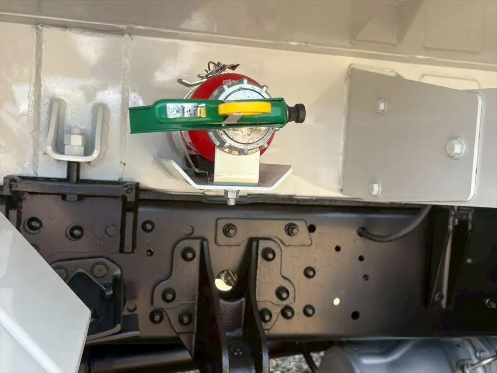 三菱 ファイター  パッカー車(塵芥車) 2KG-FK62F R7｜画像19