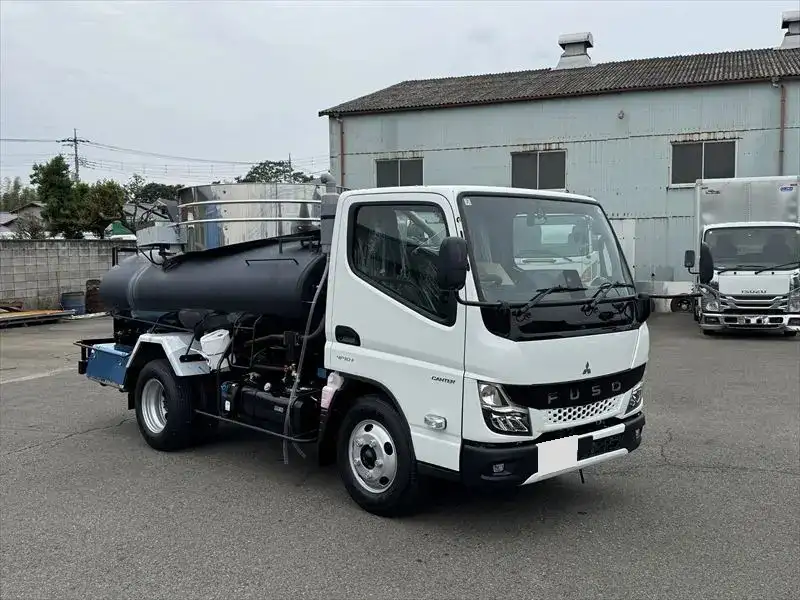 三菱 キャンター  タンク車 2RG-FEAV0 R7｜画像2