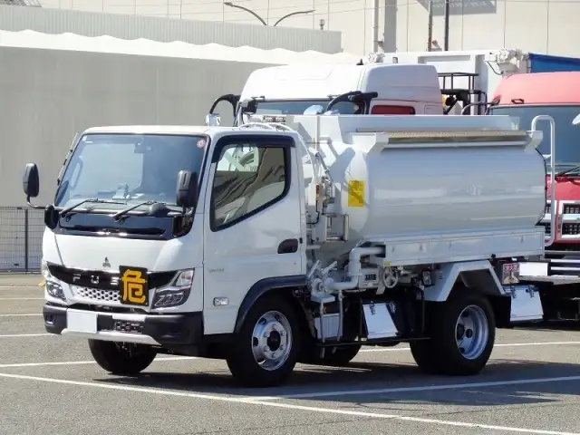 三菱 キャンター  タンク車 2PG-FEA80 R6｜画像1