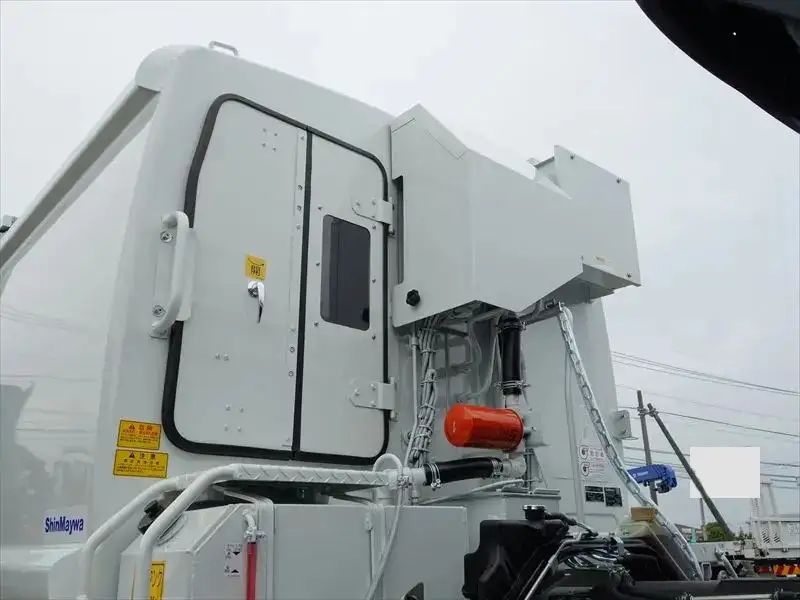 三菱 キャンター  パッカー車(塵芥車) 2RG-FEAV0 R7｜画像10