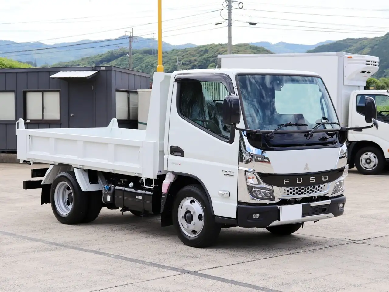三菱 キャンター  ダンプ 2RG-FBA60 R6｜画像2