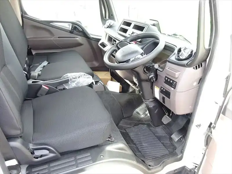 三菱 キャンター  タンク車 2RG-FGA50 R7｜画像12