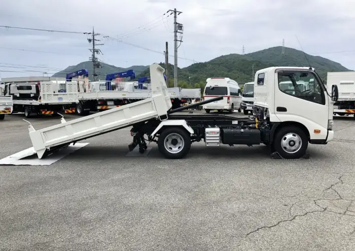 日野 デュトロ  ダンプ 2KG-XZU600T R6｜画像2