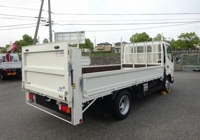 トヨタ ダイナ  平ボディ 2KG-XZU710 R6｜画像5