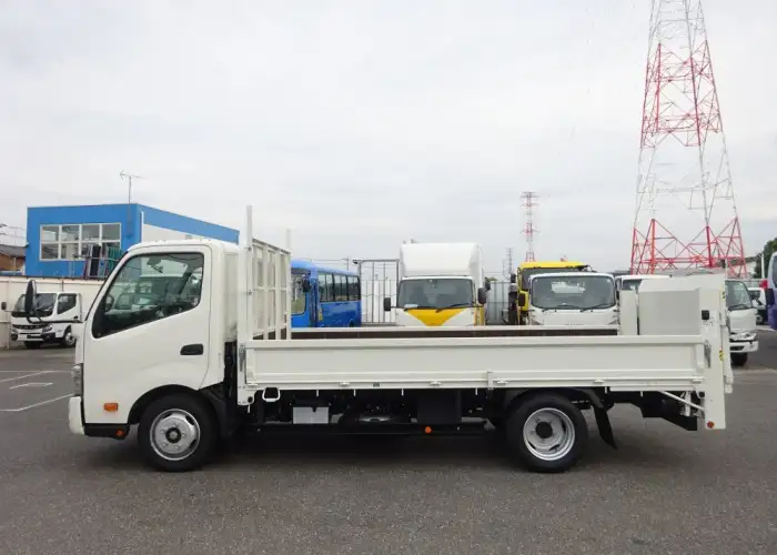 トヨタ ダイナ  平ボディ 2KG-XZU710 R6｜画像9