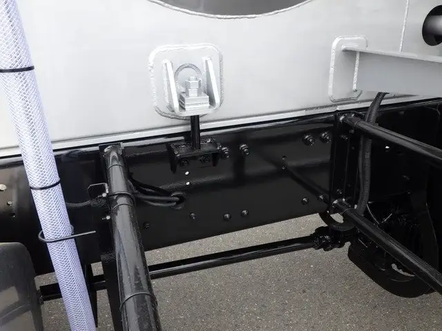 三菱 スーパーグレート  タンク車 2PG-FU84GZ R7｜画像13