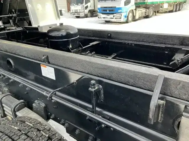 日野 プロフィア  ダンプ 2DG-FS1AGE R6｜画像17