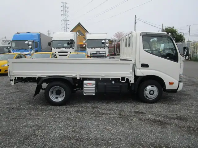 トヨタ ダイナ  平ボディ 2KG-XZC605 R6｜画像3