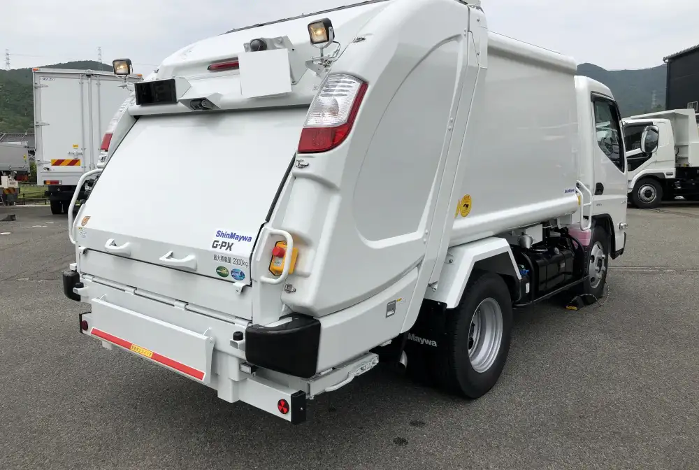 三菱 キャンター  パッカー車(塵芥車) 2RG-FEAV0 R7｜画像2