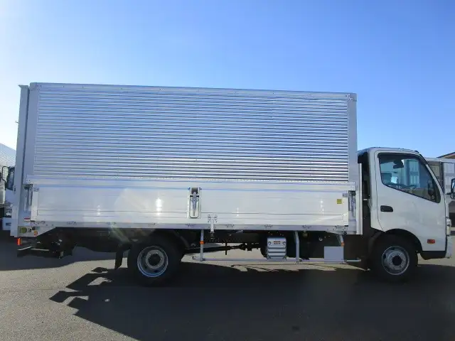 日野 デュトロ  ウイング 2KG-XZU720M R6｜画像3