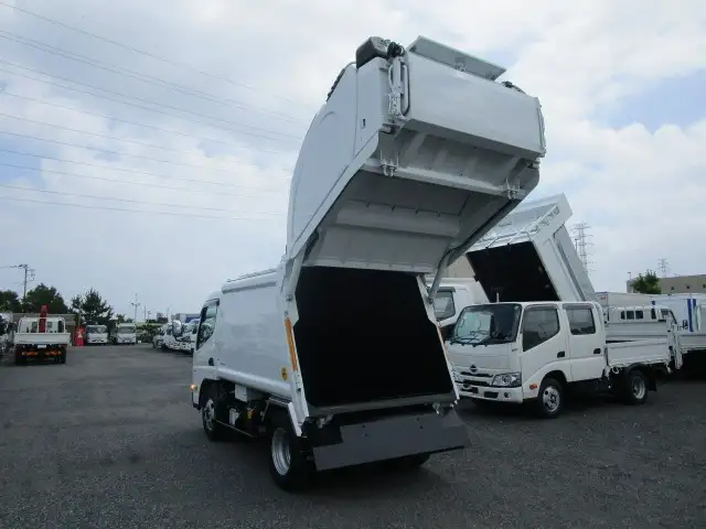 三菱 キャンター  パッカー車(塵芥車) 2RG-FEAV0 R6｜画像6