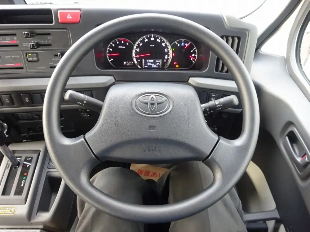 トヨタ コースター  バス 2KG-GDB70 R7｜画像12