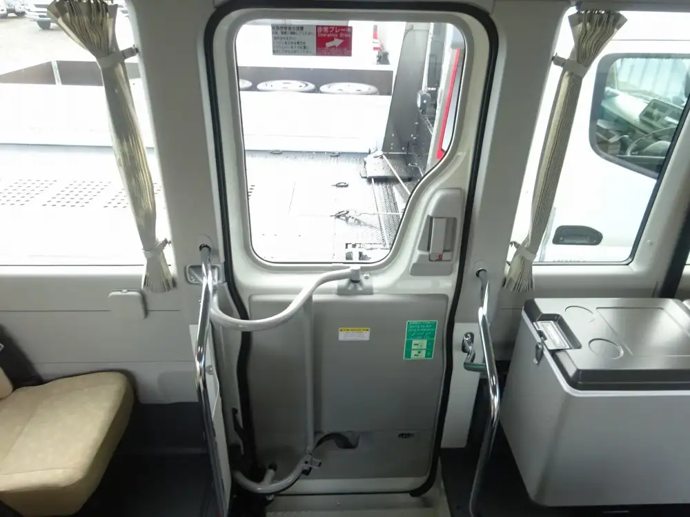 トヨタ コースター  バス 2KG-GDB70 R7｜画像8