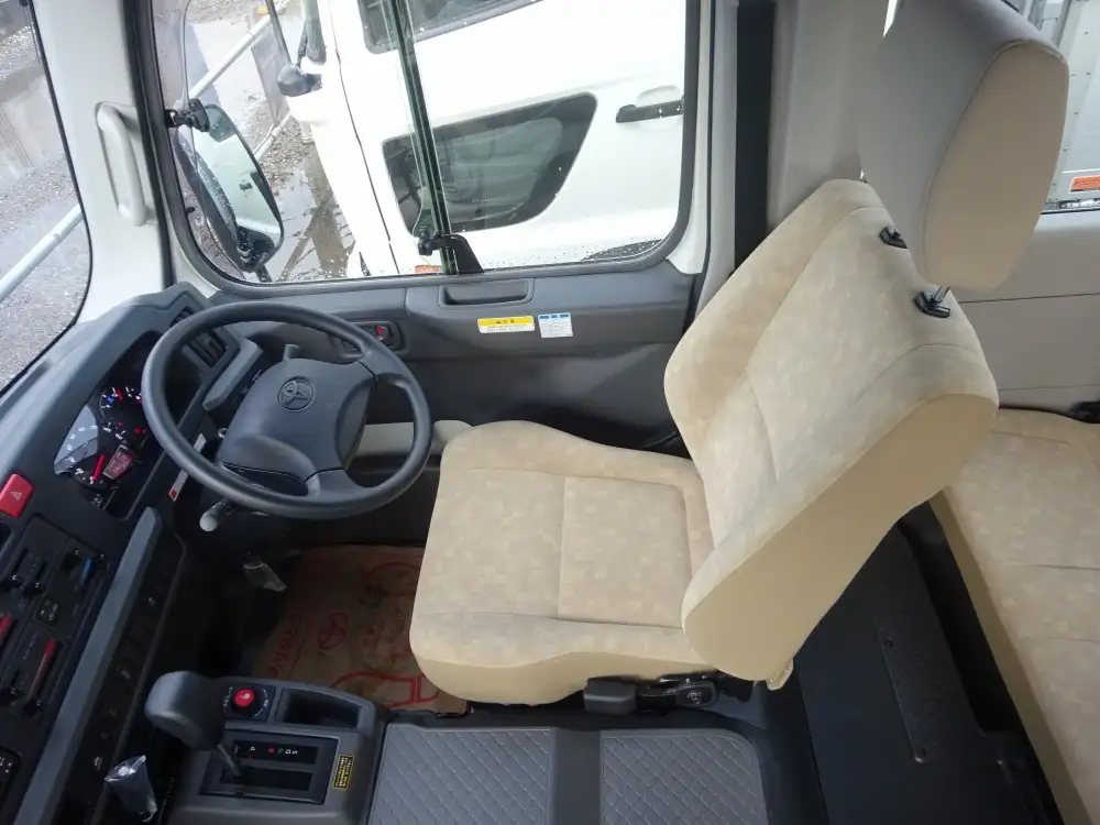 トヨタ コースター  バス 2KG-GDB70 R7｜画像10