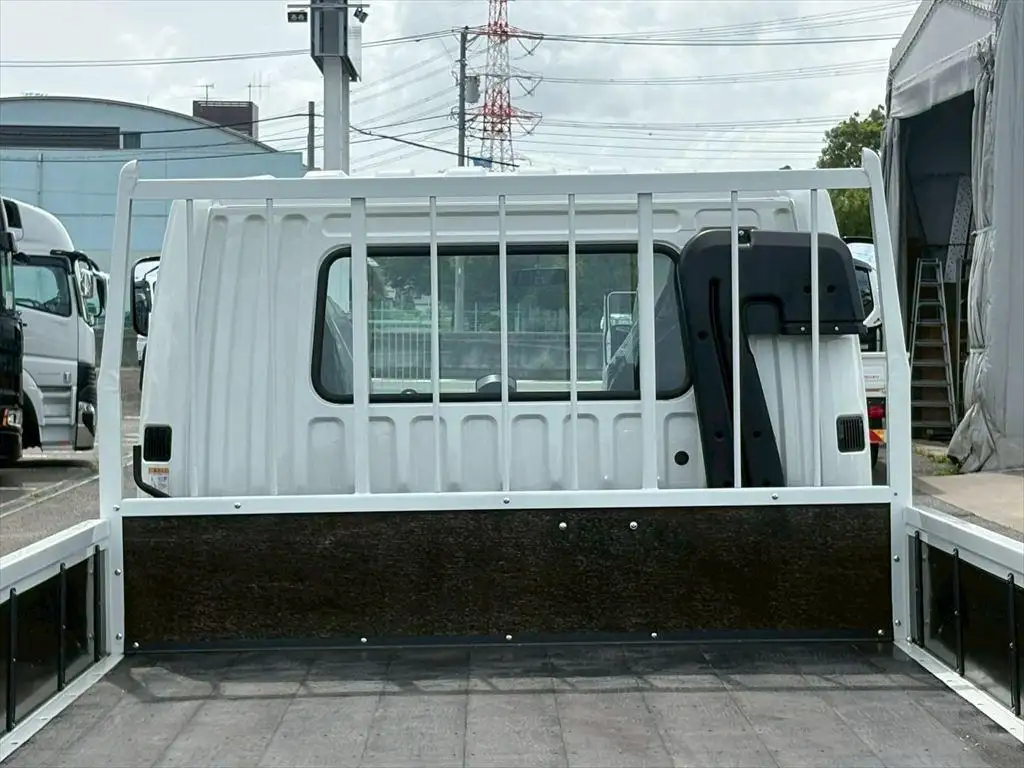 三菱 ファイター  平ボディ 2KG-FK62F R5｜画像8
