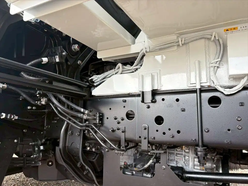 三菱 ファイター  パッカー車(塵芥車) 2KG-FK62F R6｜画像18