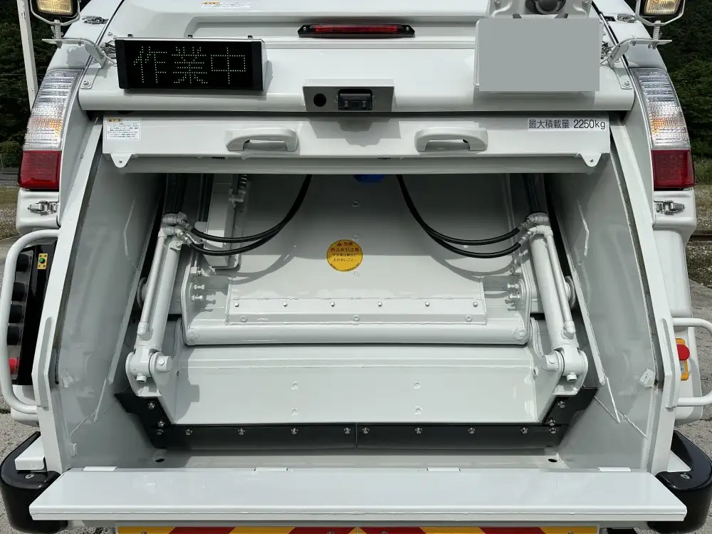 三菱 キャンター  パッカー車(塵芥車) 2RG-FEAV0 R7｜画像7