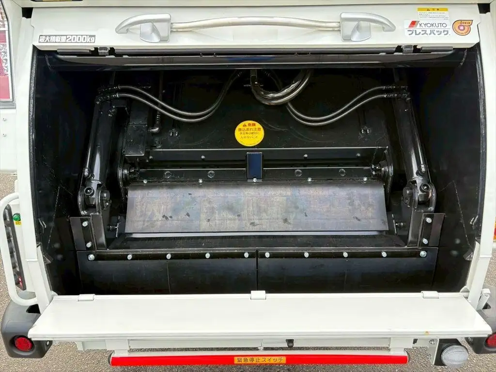 トヨタ ダイナ  パッカー車(塵芥車) 2KG-XZU605A R7｜画像5