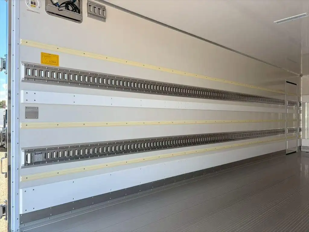 三菱 ファイター 冷凍冷蔵 2KG-FK65F R6|画像6